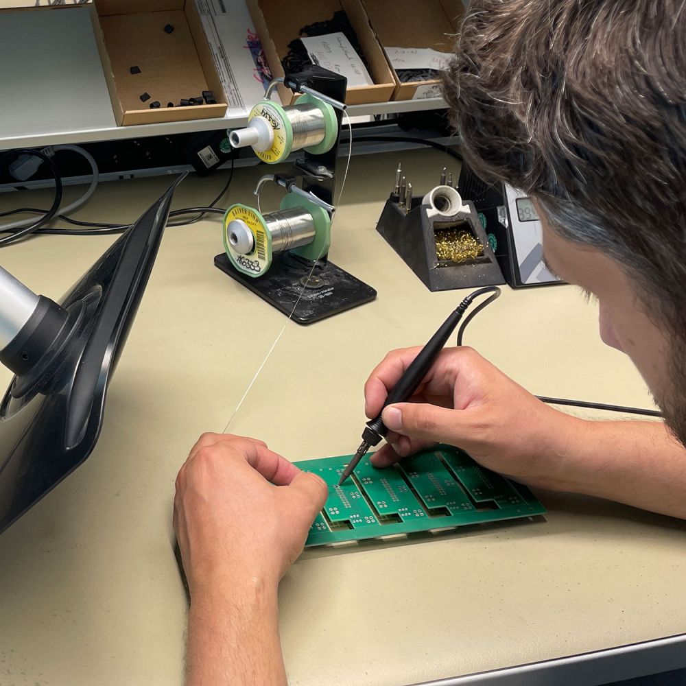 SMT-/THT-Fertigung bei MOSCA ELEKTRONIK