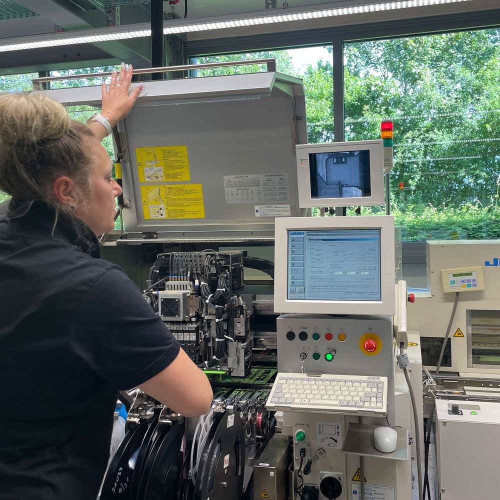 SMT-/THT-Fertigung bei MOSCA ELEKTRONIK